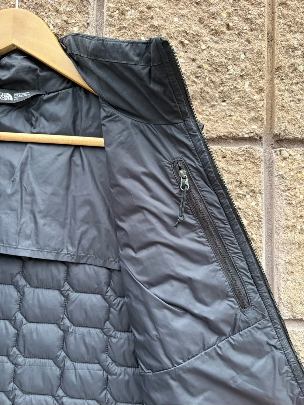 The North Face Men's Black Thermoball Quilted Insulated Vest